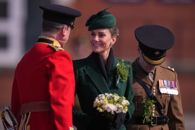 Ирландците отбелязват националния си празник &ndash; Деня на свети Патрик (СНИМКИ)