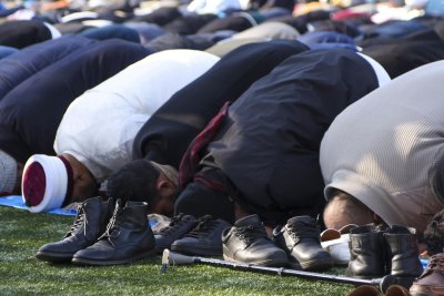 Мюсюлманите по света празнуват Рамазан Байрам