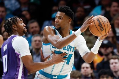 Шарлът разби Сакраменто в НБА