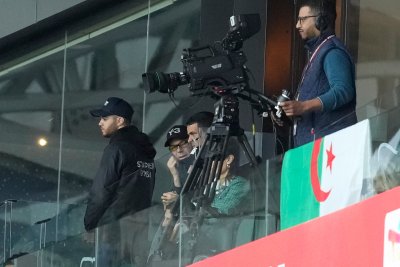 Зинедин Зидан се завръща на треньорския пост, ще води Франция след края на световното първенство