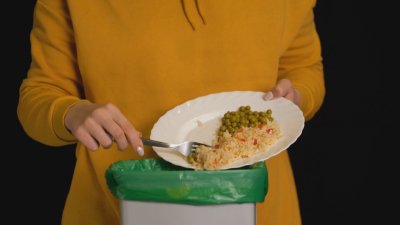 Акция "Чиста храна": Откриха тонове храна с изтекъл срок на годност