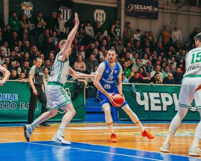 Спартак Плевен матира Черно море след късна драма