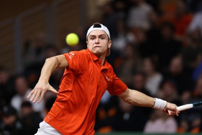 Александър Василев достигна четвъртфиналите на тенис турнира от сериите &bdquo;Чалънджър 50&ldquo; в Сплит