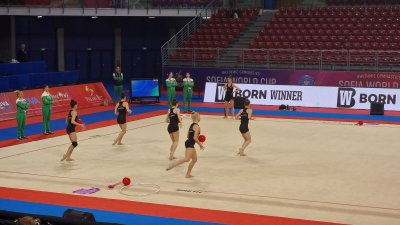 Българските гимнастички проведоха подиум тренировка преди Световната купа в София