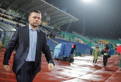 Подмладена България на Александър Димитров блесна срещу екзотичен противник в мач за историята