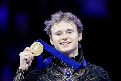 Иля Малинин завоюва трета световна титла по фигурно пързаляне в кариерата си