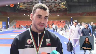 Кирил Милов и Семен Новиков не знаят дали ще играят на европейското първенство по борба