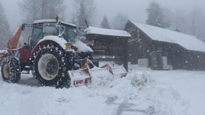 Пролетен студ връхлетя Чехия, на места натрупа 10 см сняг