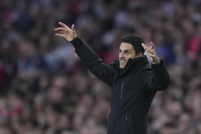 Контузиите удрят Арсенал в решаващ момент от сезона