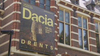 Откриха откраднотото от музей в Нидерланция златно румънско съкровище