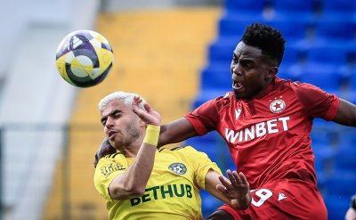 Халф на ЦСКА попадна в трансферните планове на Цървена звезда