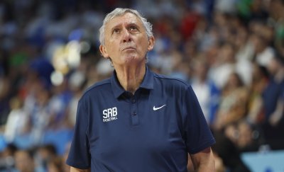 Легендарният баскетболен треньор Светислав Пешич обяви, че след настоящия сезон ще сложи край на кариерата си
