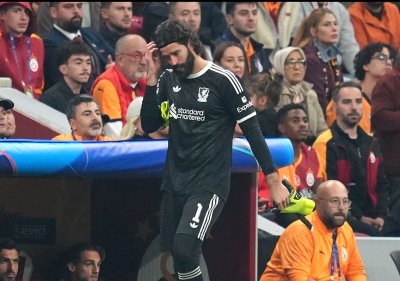 Ливърпул ще бъде без титулярния си вратар и в двата мача с ПСЖ
