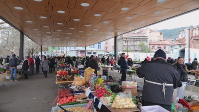 What Is the Farm-to-Retail Price Spread for Vegetable and Fruit?