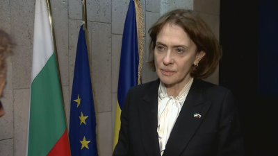 Надежда Нейнски пред БНТ от Украйна: Тези хора не просто четат за войната, те живеят войната