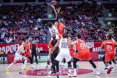 Апоел остави без аргументи шампиона на Евролигата (ВИДЕО)