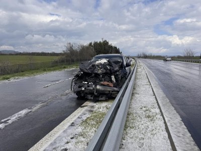 Градушка в Поморие и ледени късове на главния път за Бургас доведоха до катастрофи