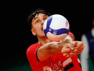 Локомотив Новосибирск и Симеон Николов допуснаха нова загуба от Зенит Казан