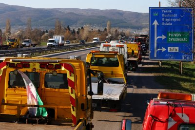 Протест на фирмите за пътна помощ в София
