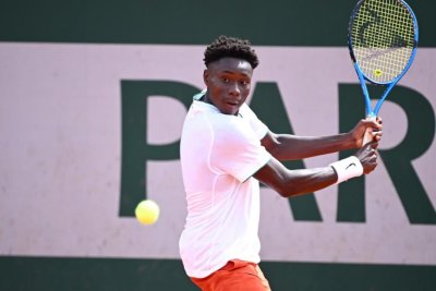 17-годишният Моис Куаме се бори, но отстъпи пред Юго Умбер при дебюта си в Монте Карло