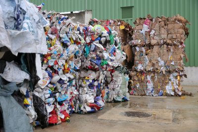 ЕС затяга контрола върху превоза на отпадъци - всичко минава онлайн