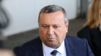 Около 30 са сигналите за опити за въздействие на вота с инструменти на социалната политика, каза Хасан Адемов