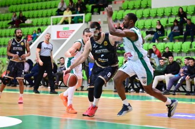 Миньор 2015 удържа Ботев 2012