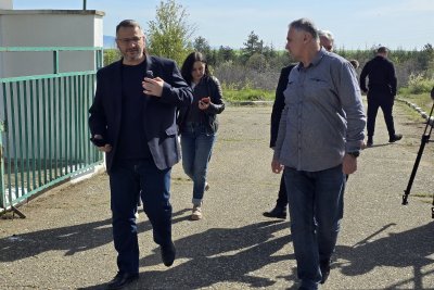 700 000 евро бонуси за служителите в борбата с градушките обяви земеделският министър