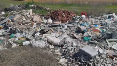 Проверяват напредъка по почистването на сметището в землището на Долни Богров