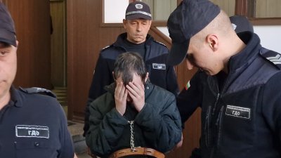 Гледат при закрити врата мярката на мъжа, обвинен в убийството на баща си в Пловдив