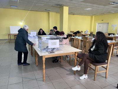 Малко над 50% е избирателната активност в община Белица към 16.00 часа