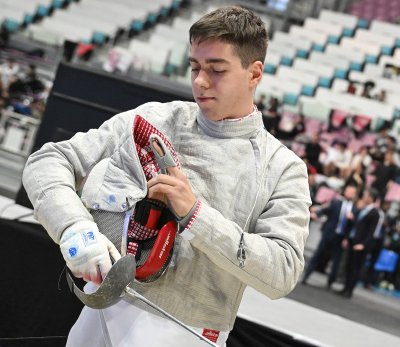 Тодор Стойчев завърши на 15-а позиция на сабя на Световната купа по фехтовка в Падуа