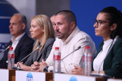 Николай Попов отчете като успех резултатите от вота на "Сияние"