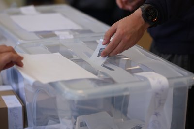 Бургас с висока избирателна активност: Защо хората масово гласуваха?