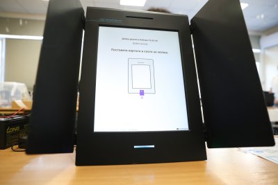 Едва 0,3% от всички инсталирани и проверени машини са дали грешка в началото на изборния ден