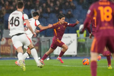 Пауло Дибала е готов да остане в Рома въпреки външния интерес