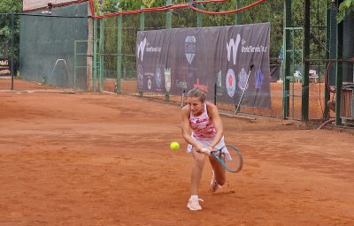 Росица Денчева стартира с успех на турнира в Лопота