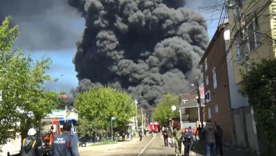 Ударите срещу Туапсе: Пожарът в руската петролна рафинерия е овладян