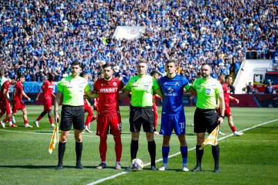 НА ЖИВО: ЦСКА - Левски 1:0, "червените" поведоха след куриозна грешка на Светослав Вуцов