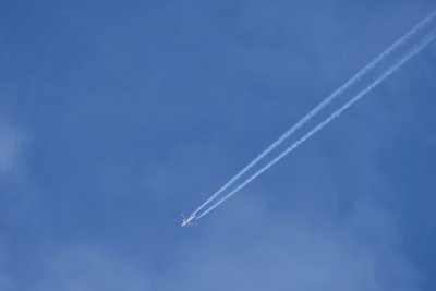 Откриват обновената писта на летището в Бургас