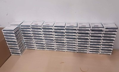 Над 1 кг анаболни стероиди и 500 ампули тестостерон задържаха митничари в София