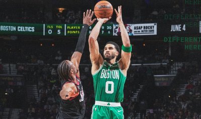 Бостън издържа труден тест срещу Филаделфия (ВИДЕО)