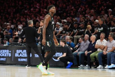 Минесота Тимбъруулвс поведе в серията с Денвър Нъгетс в плейофите на НБА