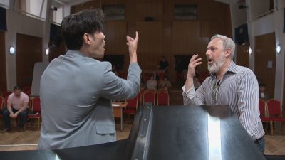 World-Renowned Bulgarian Baritone Vladimir Stoyanov Holds First Masterclass at National Academy of Music