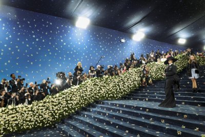 Балът на музея "Метрополитън" в Ню Йорк събира Бионсе, семейство Безос, модата и изкуството