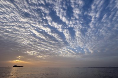 Разхлабва ли се иранската блокада на Ормузкия проток?