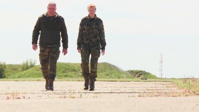 Военната авиация като дълг: Може ли да дава криле и в живота?