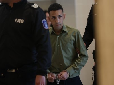 20 години затвор за Виктор Илиев, който се вряза в автобус в София, поиска прокуратурата