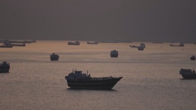 Примирието с Иран остава в сила но бойните действия могат