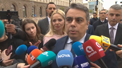 Асен Василев за разцеплението на ПП и ДБ: Не смятам, че беше политическа грешка